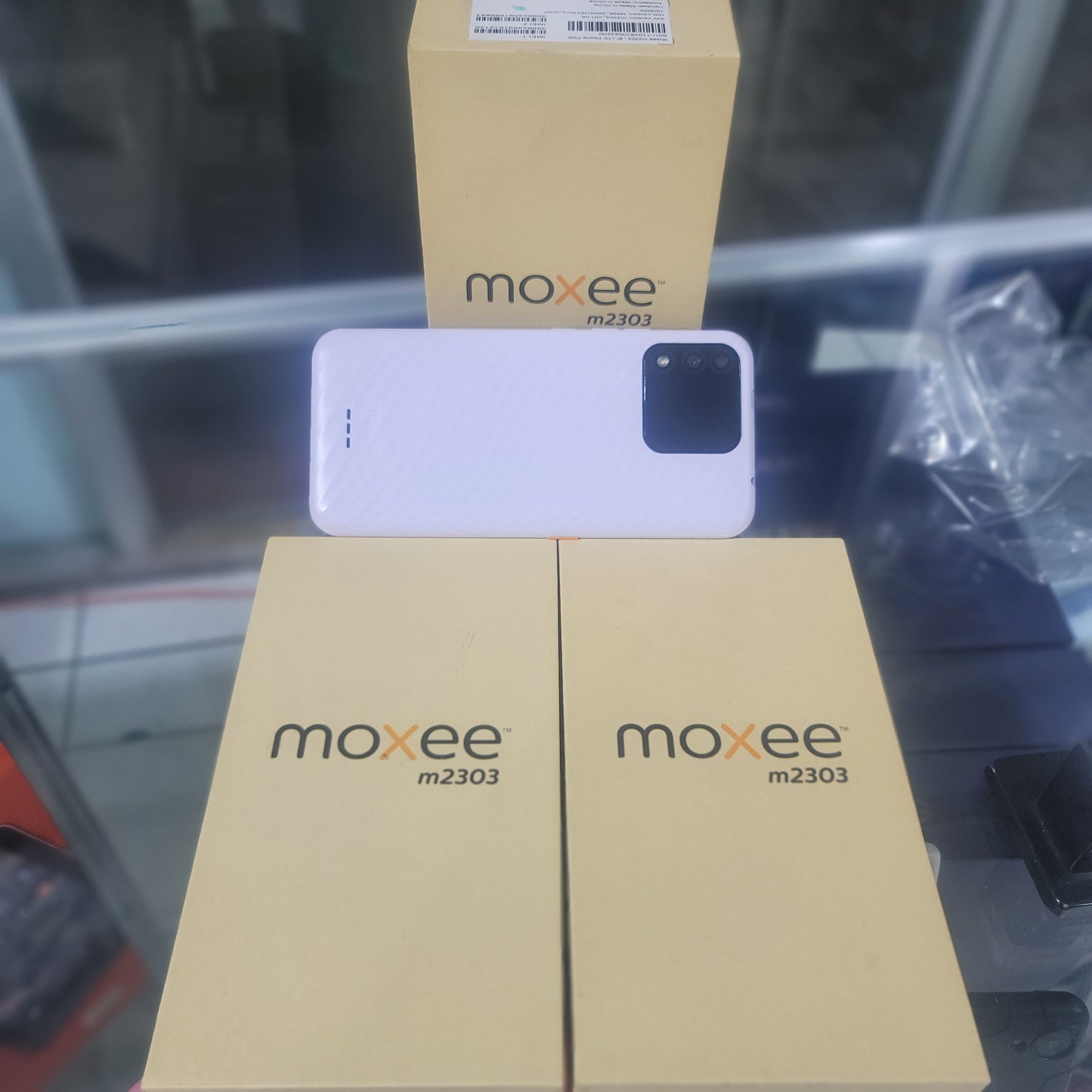Moxee M2303