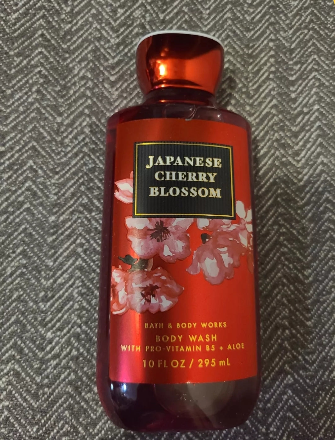 BATH AND BODY WORKS - JAPANESE CHERRY BLOSSOM - Body Wash  10 FL OZ