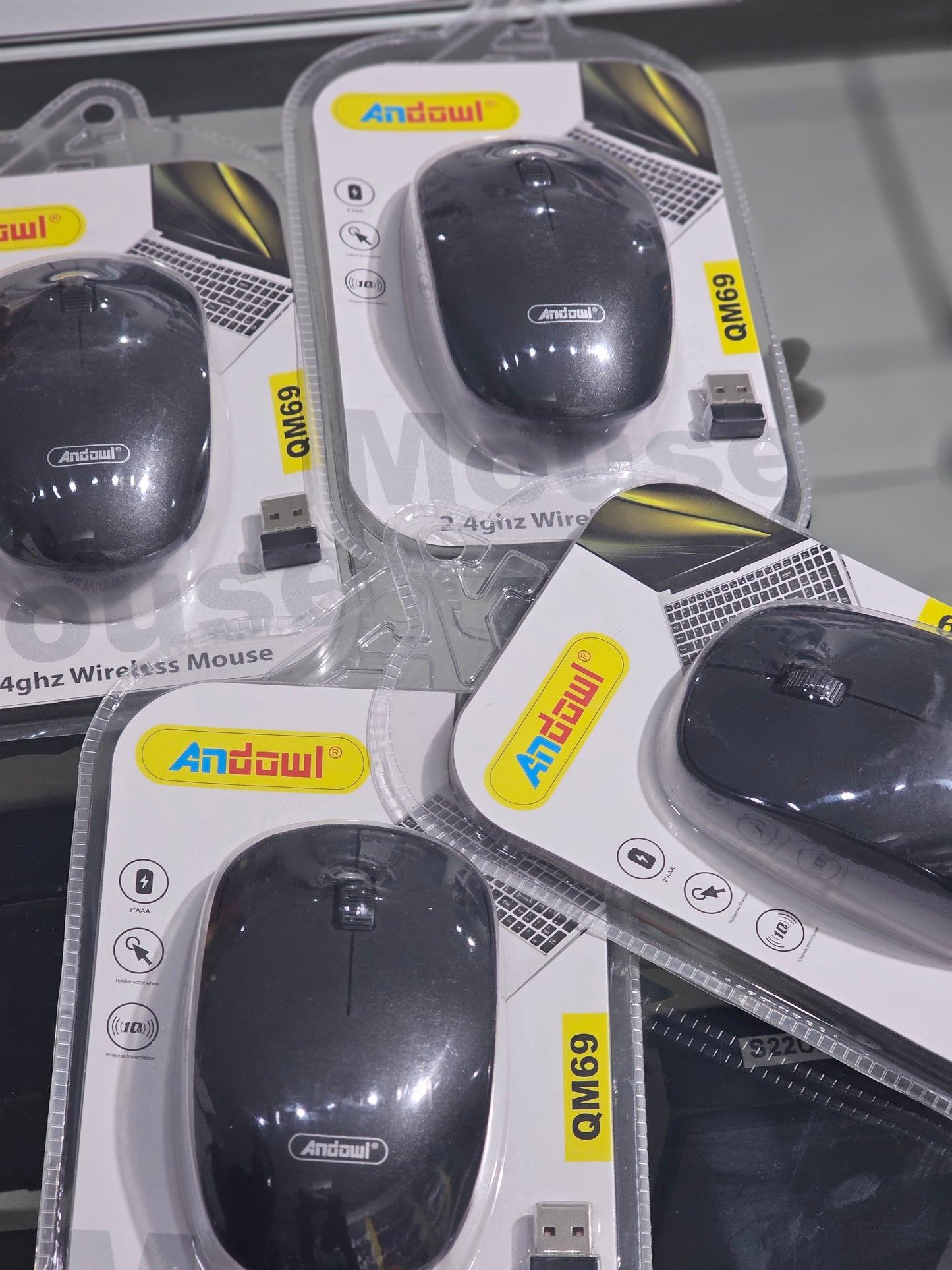 Andowl qm69 2.4ggz wireless mouse