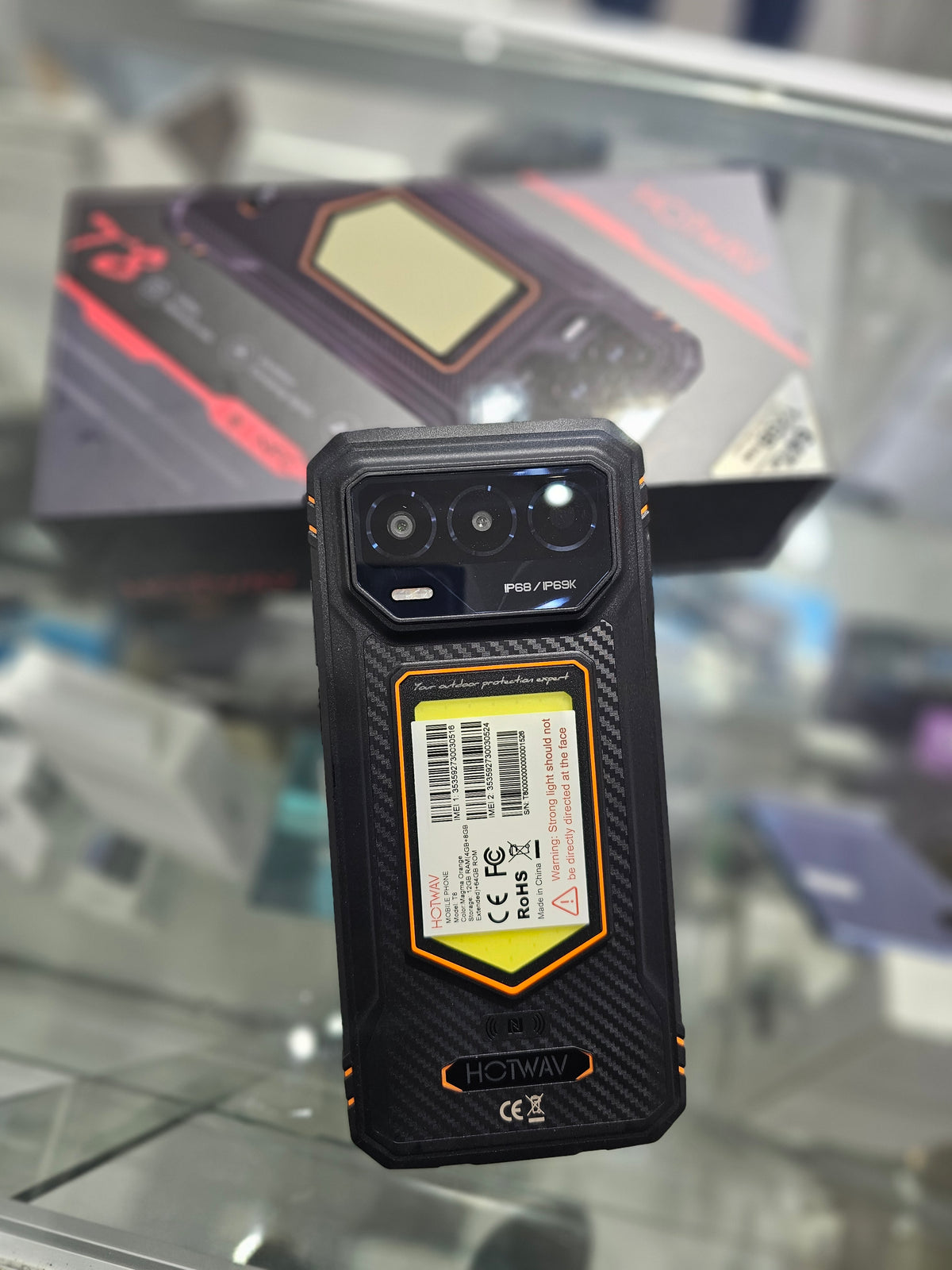 HOTWAV Cyber 18 Outdoor Smartphone 20GB+256GB 6,75 in phone Android 16 Dual SIM